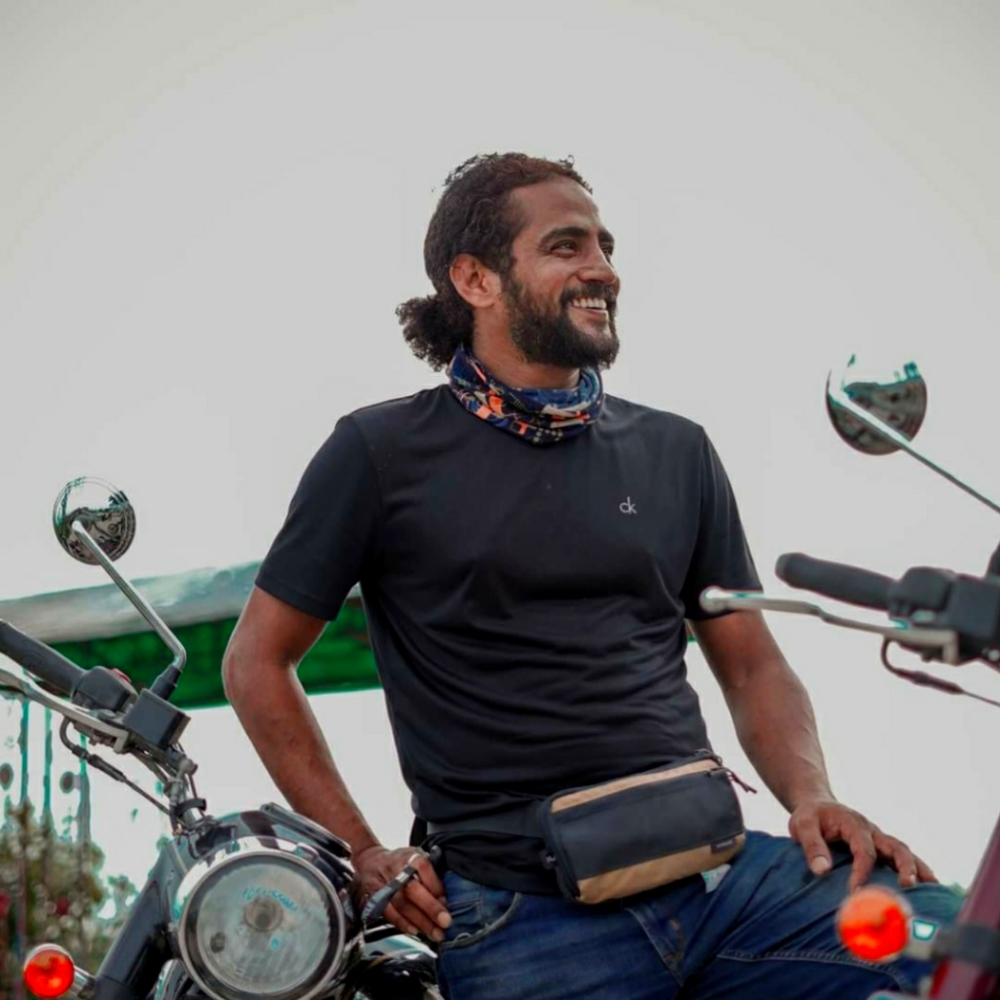 Meet your Posher, Manish